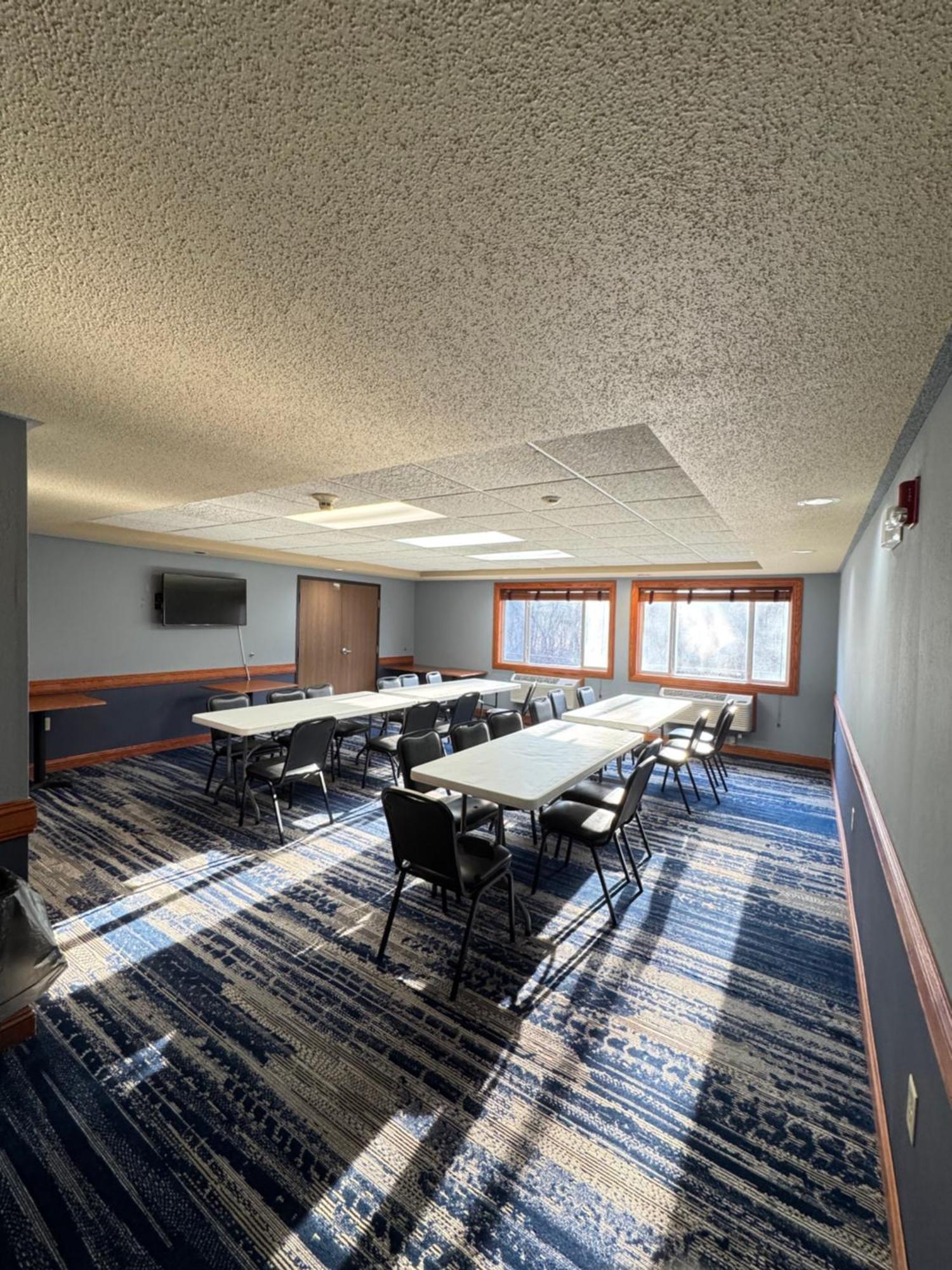 Americinn By Wyndham Baldwin Exterior foto